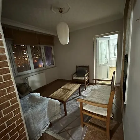 Lovely 2 Bedrooms With Full Furniture Apartment *