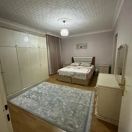Lovely 2 Bedrooms With Full Furniture *